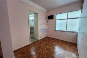 Apartamento com 2 Quartos à Venda, 121 m² em Leme - Rio De Janeiro