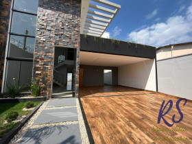 Sobrado com 3 Quartos à Venda, 180 m² em Residencial Humaitá - Goiânia