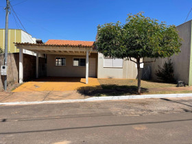 Casa de Condomínio com 3 Quartos para Alugar,  em Cuiabá