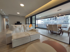 Apartamento com 2 Quartos à Venda, 123 m² em Tatuapé - São Paulo