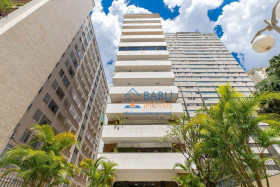 Apartamento com 4 Quartos à Venda, 240 m² em Santa Cecília - São Paulo