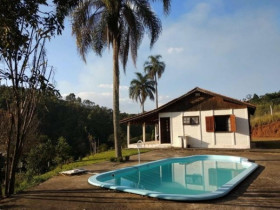 Chácara com 2 Quartos à Venda, 2.000 m² em Rio Abaixo - Atibaia