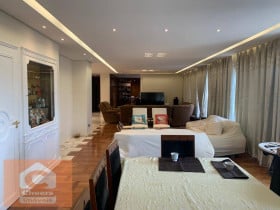 Apartamento com 4 Quartos à Venda, 350 m² em Jardim Paulista - São Paulo