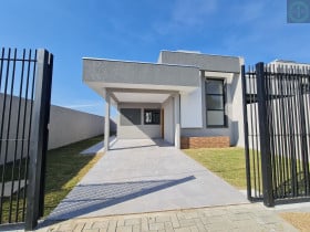 Casa com 3 Quartos à Venda, 91 m² em Uvaranas - Ponta Grossa