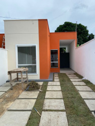 Casa com 2 Quartos à Venda,  em Novo Aleixo - Manaus