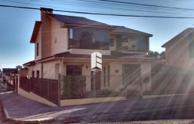 Casa com 6 Quartos à Venda, 354 m² em Dom Antônio Reis - Santa Maria