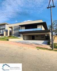 Casa com 3 Quartos para Alugar ou Temporada, 240 m² em Jardim Das Samambaias - Jundiaí