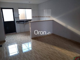Sobrado com 3 Quartos à Venda, 115 m² em Residencial Orlando Morais - Goiânia