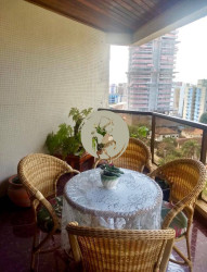 Apartamento com 3 Quartos à Venda, 173 m² em Embare - Santos