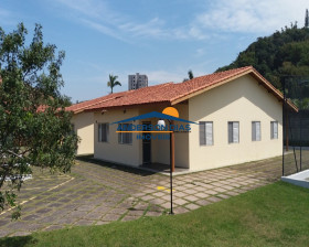 Casa com 2 Quartos à Venda, 60 m² em Martim De Sá - Caraguatatuba