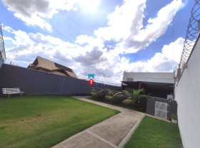 Chácara à Venda, 200 m² em Vila Cordenonsi - Americana