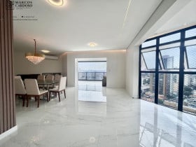 Apartamento com 4 Quartos à Venda, 264 m² em Umarizal - Belém