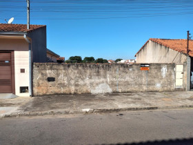 Terreno à Venda, 250 m² em Vila Nastri - Itapetininga