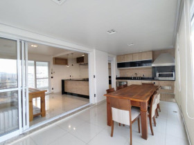 Apartamento com 3 Quartos para Alugar, 139 m² em Vila Romana - São Paulo