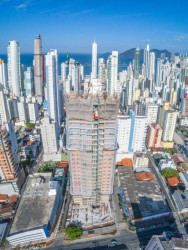 Imóvel com 4 Quartos à Venda, 129 m² em Centro - Balneário Camboriú