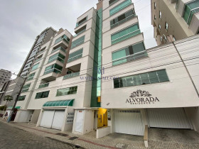 Apartamento com 2 Quartos à Venda, 74 m² em Meia Praia - Itapema