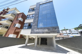 Apartamento com 1 Quarto para Alugar, 54 m² em Centro - Bombinhas