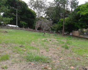 Terreno à Venda, 780 m² em Samambaia Parque Residencial - Atibaia