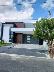 Casa com 3 Quartos à Venda, 265 m² em Aparecidinha - Sorocaba