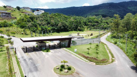 Terreno em Condomínio à Venda, 700 m² em Itapetinga - Atibaia