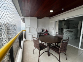 Apartamento com 2 Quartos à Venda, 75 m² em Pitangueiras - Guarujá