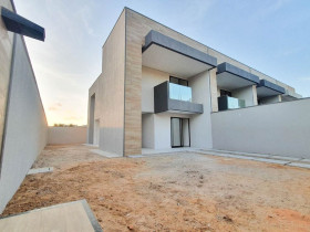 Casa com 4 Quartos à Venda, 156 m² em Edson Queiroz - Fortaleza