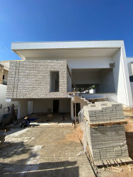 Casa com 5 Quartos à Venda, 453 m² em Jardim Itália - Cuiabá