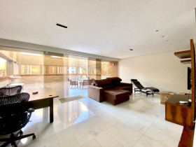 Imóvel com 3 Quartos à Venda, 460 m² em Centro - Belo Horizonte