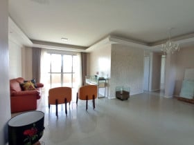 Apartamento com 3 Quartos à Venda, 140 m² em Varjota - Fortaleza