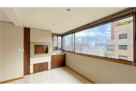 Apartamento com 3 Quartos à Venda, 142 m² em Petrópolis - Porto Alegre