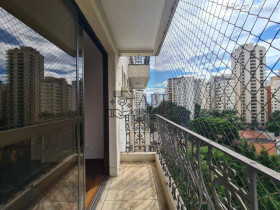 Apartamento com 3 Quartos à Venda, 110 m² em Moema - São Paulo