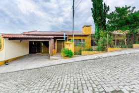Casa com 3 Quartos à Venda, 300 m² em Vila Nova - Blumenau
