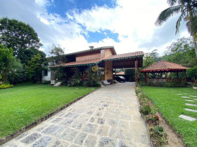 Casa com 6 Quartos à Venda, 350 m² em Iucas - Teresópolis