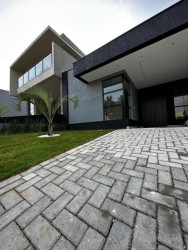 Casa com 3 Quartos à Venda, 110 m² em Cajuru Do Sul - Sorocaba