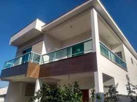 Casa com 4 Quartos à Venda, 215 m² em São João Do Rio Vermelho - Florianópolis