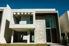 Casa com 4 Quartos à Venda, 229 m² em Sabiaguaba - Fortaleza