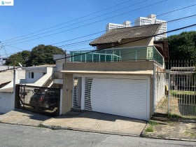 Sobrado com 3 Quartos à Venda, 230 m² em Vila Rui Barbosa - São Paulo