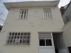 Casa com 5 Quartos para Alugar,  em Campo Grande - Santos