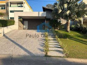 Casa de Condomínio com 3 Quartos à Venda, 270 m² em Jardim Do Golf I - Jandira