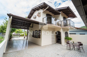 Casa à Venda, 160 m² em Morrinhos - Bombinhas