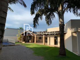 Casa com 3 Quartos à Venda, 700 m² em Bandeirantes - Lucas Do Rio Verde