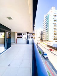 Apartamento com 3 Quartos à Venda, 215 m² em Centro - Criciúma
