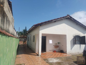 Casa com 3 Quartos à Venda, 118 m² em Massaguaçu - Caraguatatuba
