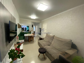 Apartamento com 2 Quartos à Venda, 74 m² em Meia Praia - Itapema