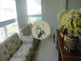 Apartamento com 3 Quartos à Venda, 202 m² em Embare - Santos