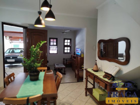 Casa com 3 Quartos à Venda, 200 m² em Jardim Siriema - Sorocaba