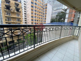 Apartamento com 2 Quartos à Venda, 72 m² em Cerqueira César - São Paulo