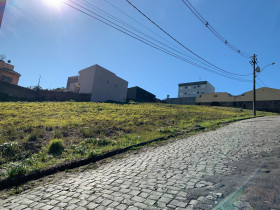Terreno à Venda, 370 m² em São Caetano - Caxias Do Sul