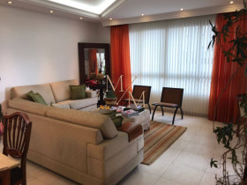 Apartamento com 3 Quartos à Venda, 209 m² em Embaré - Santos