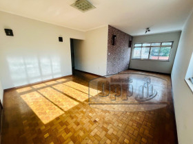 Apartamento com 3 Quartos para Alugar,  em Aclimação - São Paulo